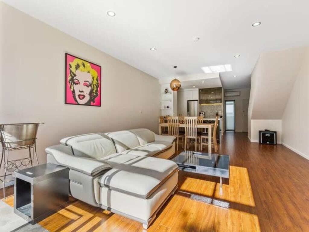 Sleek Modern Pad Next To Spark Arena Free Parking Auckland Ngoại thất bức ảnh